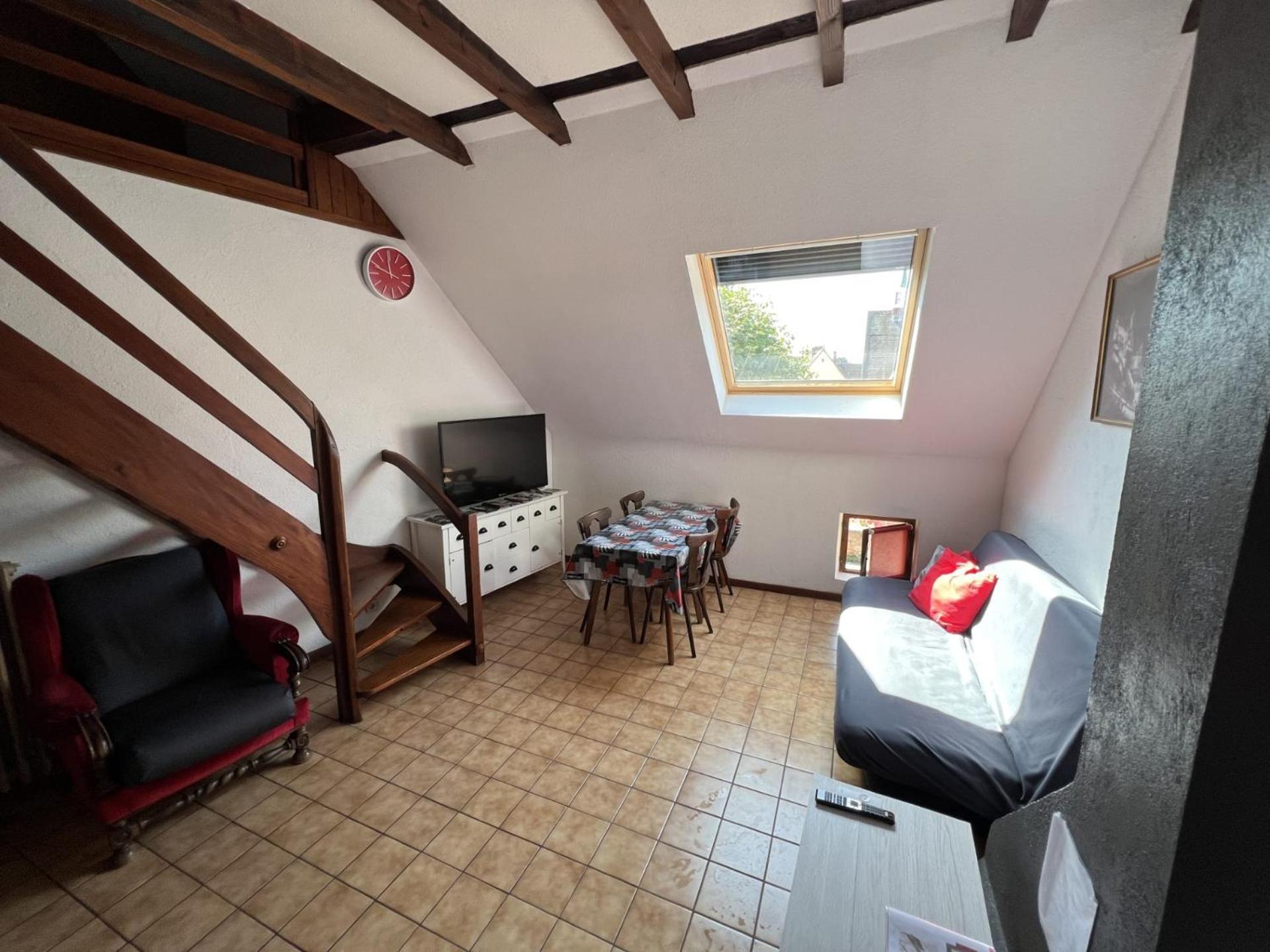 Gite Des 5 Cigognes Rouge Mittelwihr Exterior foto